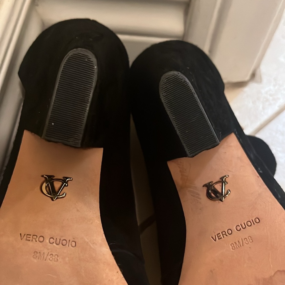Vince Camuto Signature Black Suede Shoes with Gold Buckle Ankle Strap Si… - Picture 8 of 8